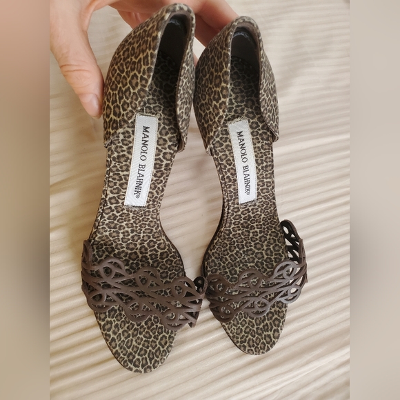 Manolo Blahnik | Shoes | Sz 37 Manolo Blahnik Heels | Poshmark